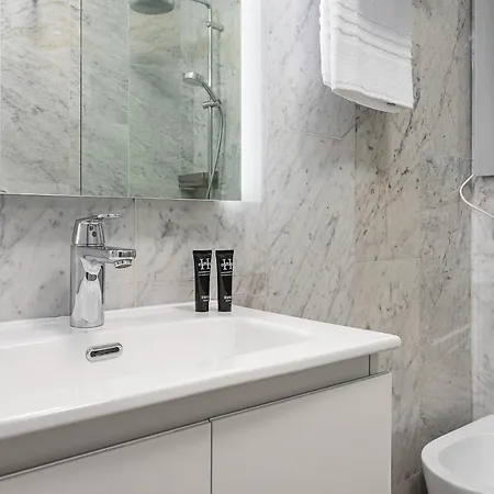 Hemeras Boutique Homes - 3 Near Central Station * Милан